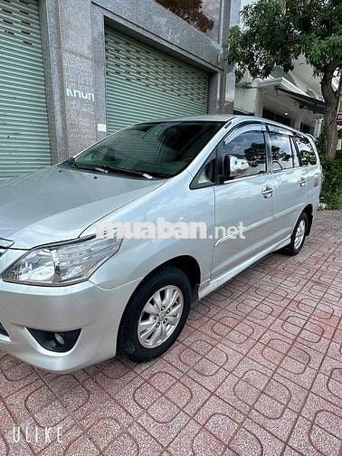 Toyota Innova 2012 fom mơi chinh chủ xe đẹp