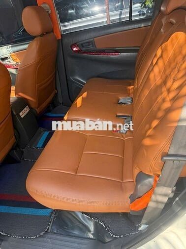 Toyota Innova 2015 Trắng 100km/8lít