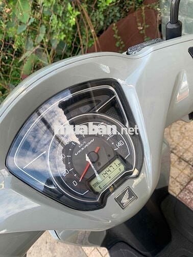 Honda Vision 2023 Cá tính bánh lớn Xám xi măng