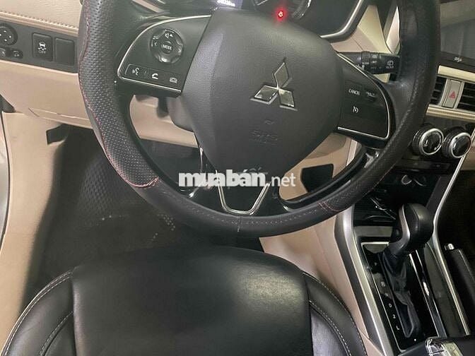Mitsubishi Xpander 7 chỗ Bạc