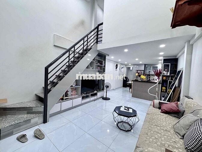 TRẦN THỊ HÈ – HẺM XE TẢI VÀO NHÀ – SÁT HIỆP THÀNH CITY