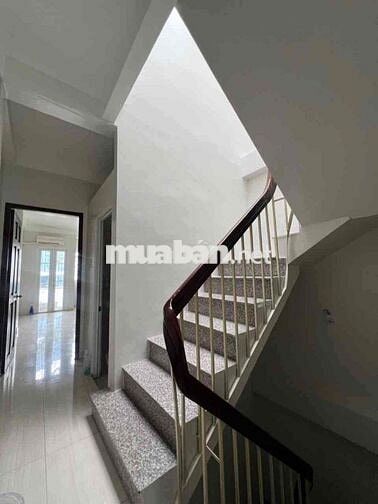 MẶT TIỀN KINH DOANH BA THÁNG HAI Q11 37M2 3.4M x 12M Hướng Tây Bắc