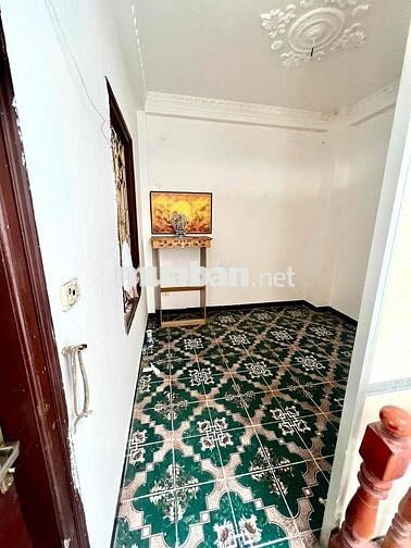chính chủ cho thuê nhà 4 tầng, 6 phòng cách đường ven Hồ Tây 100m