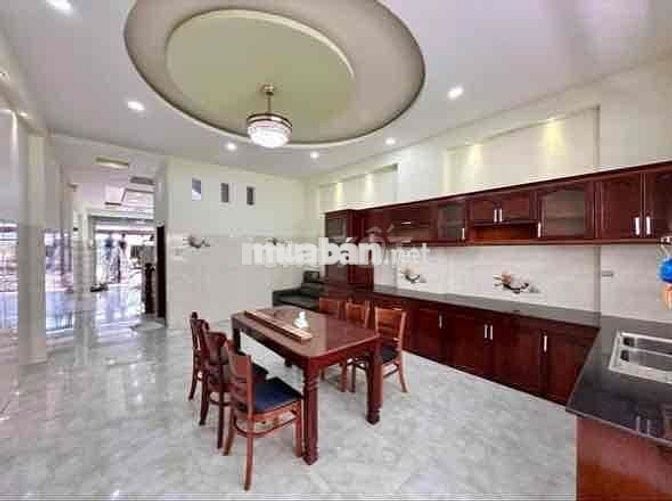 NHÀ 4 TẦNG VỊ TRÍ ĐẸP THUẬN TIỆN KINH DOANH,CHO THUÊ GIÁ RẺ