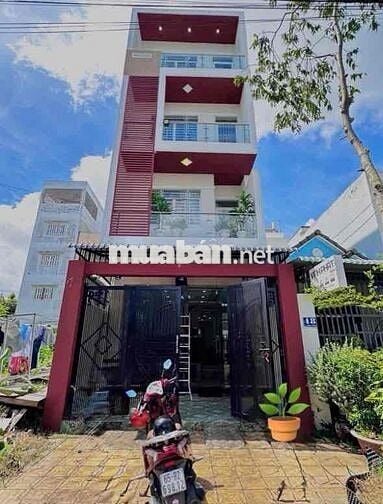 NHÀ 4 TẦNG VỊ TRÍ ĐẸP THUẬN TIỆN KINH DOANH,CHO THUÊ GIÁ RẺ