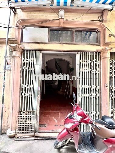 chính chủ cho thuê nhà 4 tầng, 6 phòng cách đường ven Hồ Tây 100m