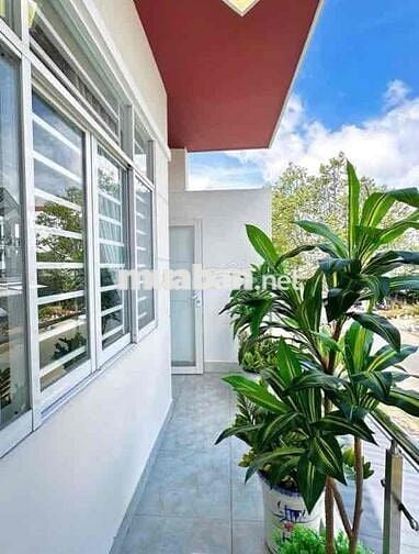 NHÀ 4 TẦNG VỊ TRÍ ĐẸP THUẬN TIỆN KINH DOANH,CHO THUÊ GIÁ RẺ