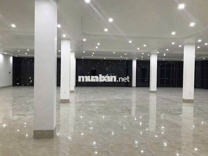 Cho Thuê MB Mặt Tiền 20m Nguyễn Văn Cừ Gần CĐYT Cần Thơ
