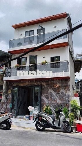Nhà 3 tầng mặt tiền - Sát bên Quận 6 - 3 phòng ngủ 3wc ✅️nhà mới