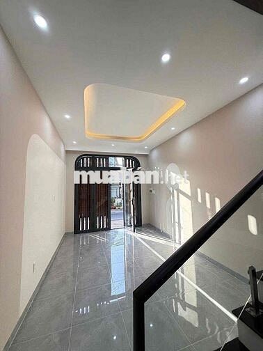 CHO THUÊ NHÀ 2 LẦU VỊ TRÍ KINH DOANH HẺM 54 HÙNG VƯƠNG