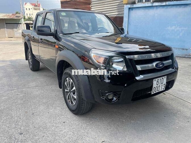 Ford Ranger Số sàn màu Đen