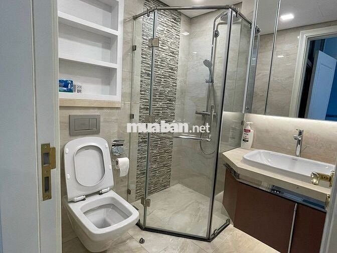 Cho thuê căn 2PN giá 20.5 triệu, 70m2, tại Vinhomes Golden River Bason