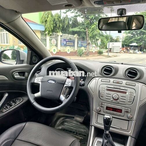 Ford Mondeo sản xuất 2010 đăng kí lần đầu 2013