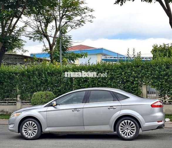 Ford Mondeo sản xuất 2010 đăng kí lần đầu 2013