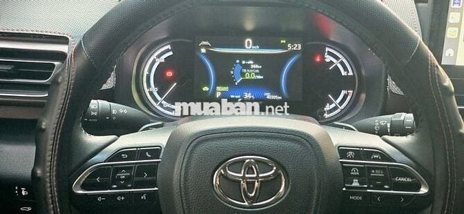 Toyota Innova Cross HEV 2024 Hybrid 40.306 km