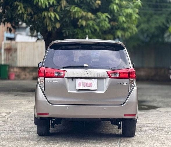 Toyota Innova 2017 Số sàn 80.000 km Nâu