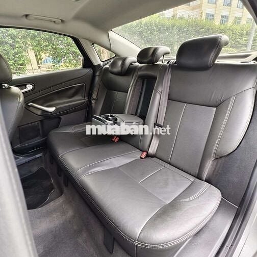 Ford Mondeo sản xuất 2010 đăng kí lần đầu 2013