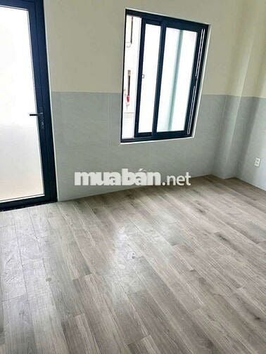 NHÀ CHO THUÊ LÀM CHDV DT 5*17, TRỆT, 4 LẦU, 9PN, CÓ THANG MÁY, SÁT GV