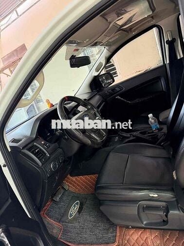 Ford Ranger XLS 2018 Tự động Trắng