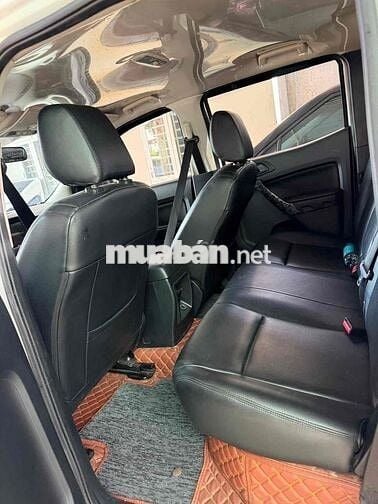Ford Ranger XLS 2018 Tự động Trắng