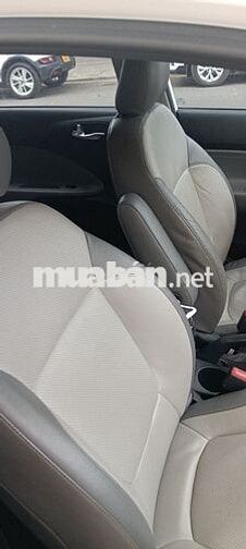Kia Soluto Deluxe MT 2022 Trắng Số sàn 14 vạn