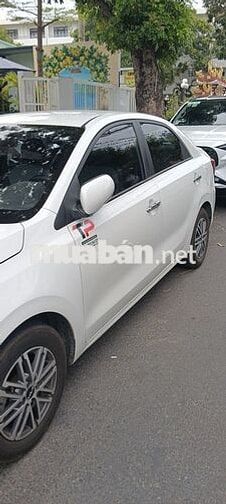 Kia Soluto Deluxe MT 2022 Trắng Số sàn 14 vạn