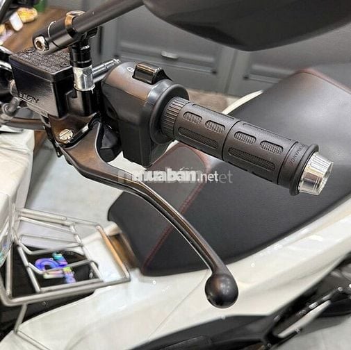 Honda PCX 160 ABS 2023 Trắng đen