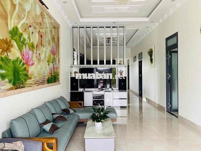 Chính chủ - Mua đất tặng nhà kiên cố, 1 xào đất mặt tiền Nguyễn hoàng