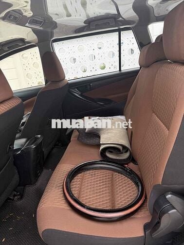 Toyota Innova 2017 Bạc xám