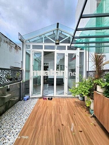 Nhà ngay trung tâm, hẻm 1 séc, ko quy hoạch