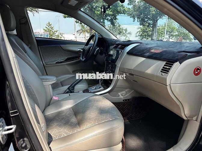 Toyota Corolla Altis 2.0V 2013 Đen 76.000km