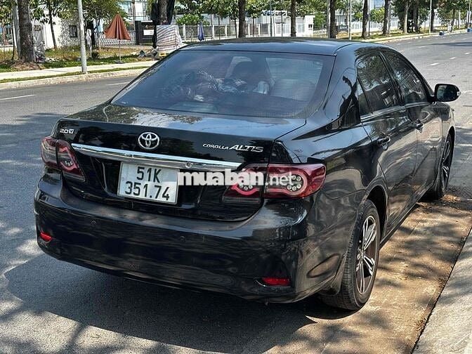 Toyota Corolla Altis 2.0V 2013 Đen 76.000km