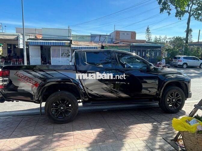 Mitsubishi Triton Athlete Đen 33.000 km Diesel