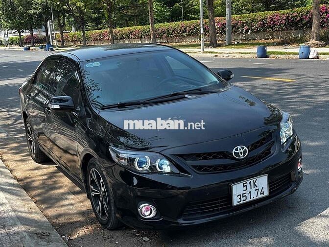 Toyota Corolla Altis 2.0V 2013 Đen 76.000km
