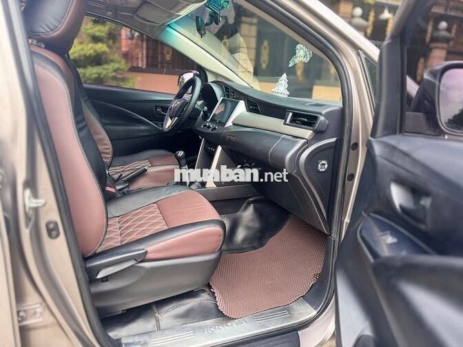 Toyota Innova 2017 Số sàn 80.000 km Nâu 7 chỗ