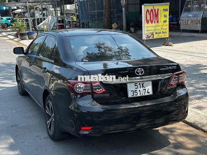Toyota Corolla Altis 2.0V 2013 Đen 76.000km