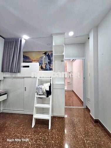 Nhà ngay trung tâm, hẻm 1 séc, ko quy hoạch