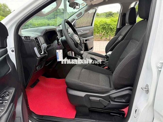 Ford Ranger XLS 2022 Tự động Trắng 39000 km