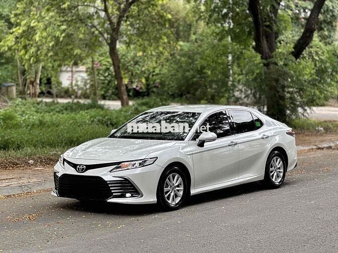 Toyota Camry 2.0G 2021 Trắng Tự động 6 cấp