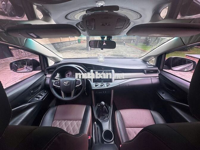 Toyota Innova 2017 Số sàn 80.000 km Nâu 7 chỗ