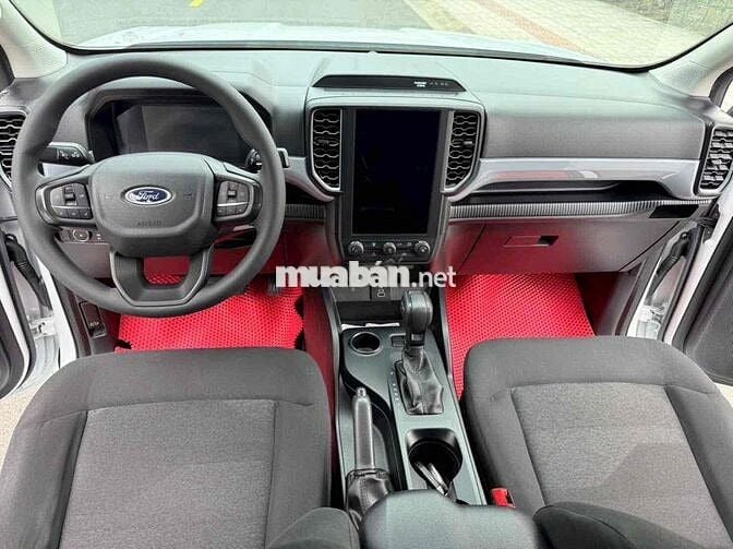 Ford Ranger XLS 2022 Tự động Trắng 39000 km