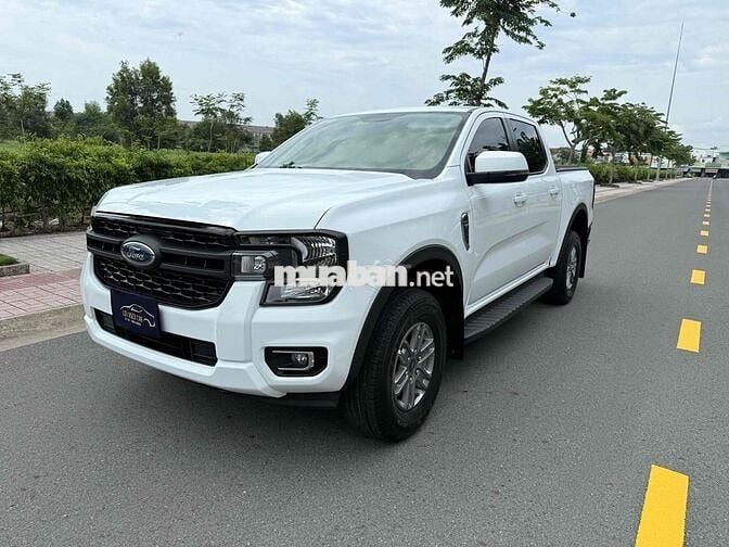 Ford Ranger XLS 2022 Tự động 39000 km Trắng