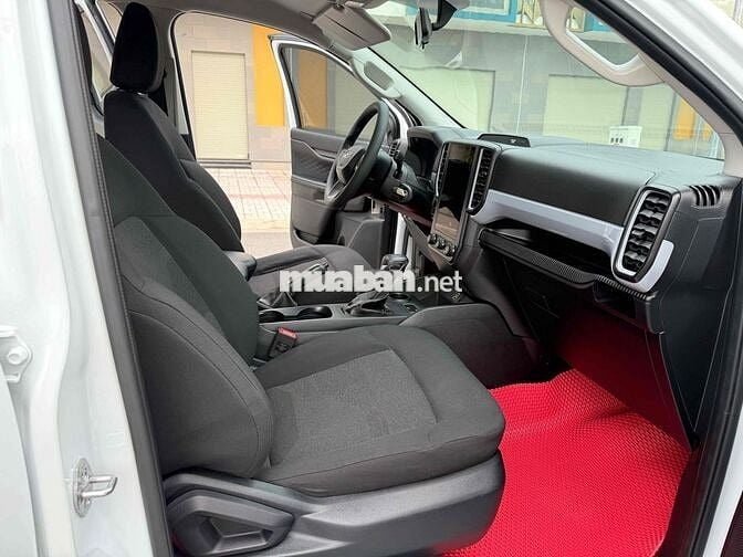 Ford Ranger XLS 2022 Tự động 39000 km Trắng