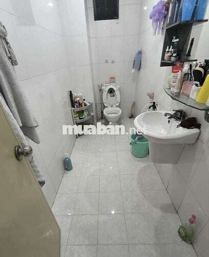 Cho nữ ở ghép phòng trọ kèm ban công + sân thượng