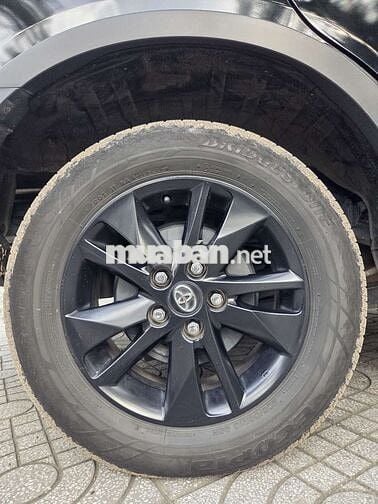 Toyota Innova Ventuner 34.000km 1 chủ sử dụng