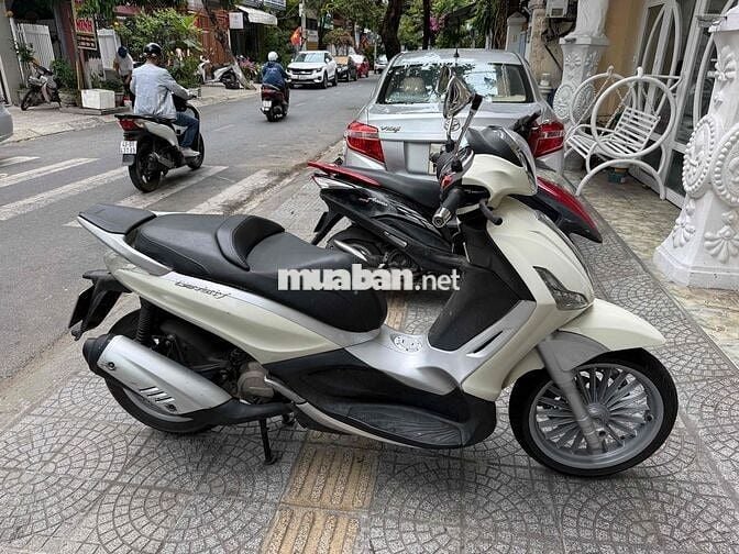 Piaggio Beverly 125cc Trắng