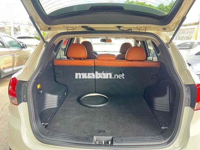 Hyundai Tucson 2011 Trắng 2.0L Tự động Nhập Hàn