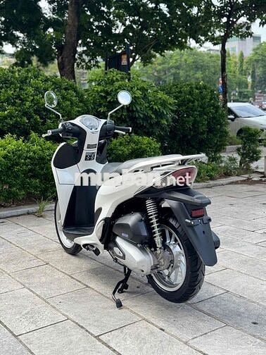 Honda SH Mode 125i 2025 chạy 2 ngìn km bao tên