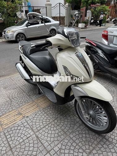 Piaggio Beverly 125cc Trắng