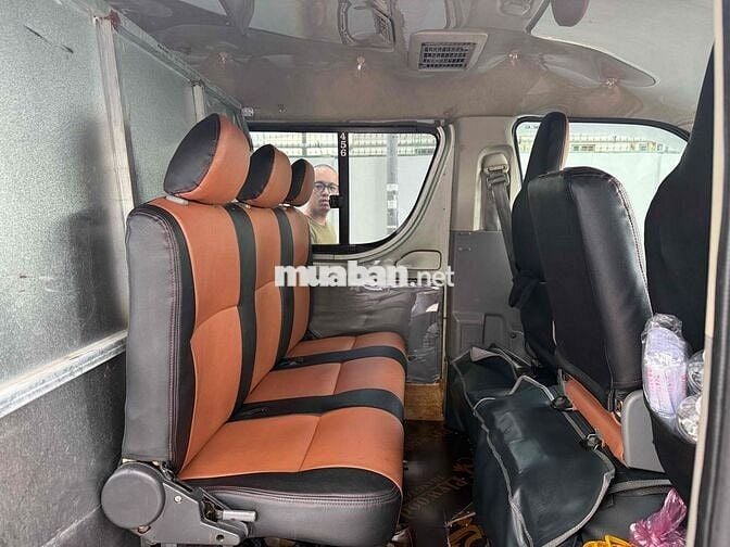 Toyota Hiace Đời 2010